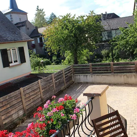 De La Tour Des Fripons. Holiday home