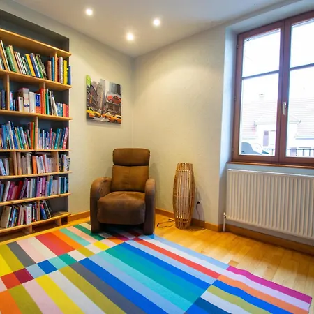 De La Tour Des Fripons. *