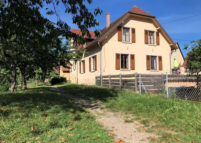 Casa de Férias De La Tour Des Fripons. *